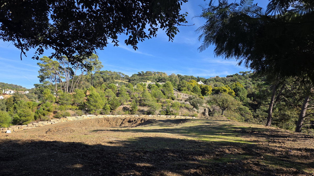 Plot for Sale in La Zagaleta — 7