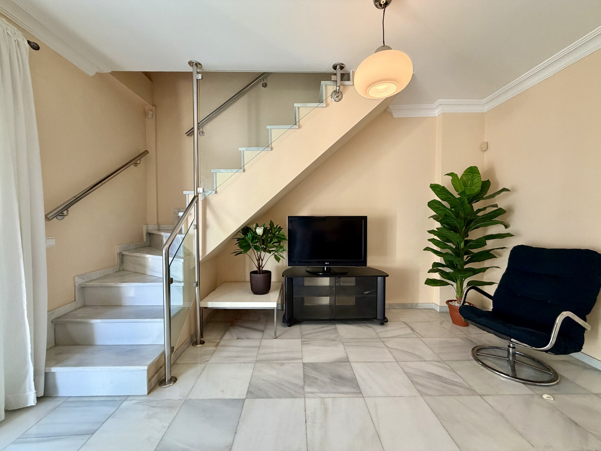 2 Bedroom Apartment for Sale in Estepona — 6