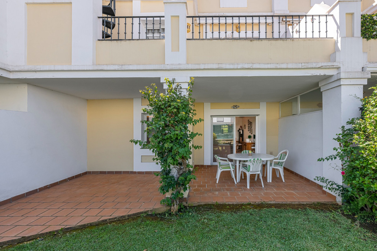 2 Bedroom Apartment for Sale in Nueva Andalucía
