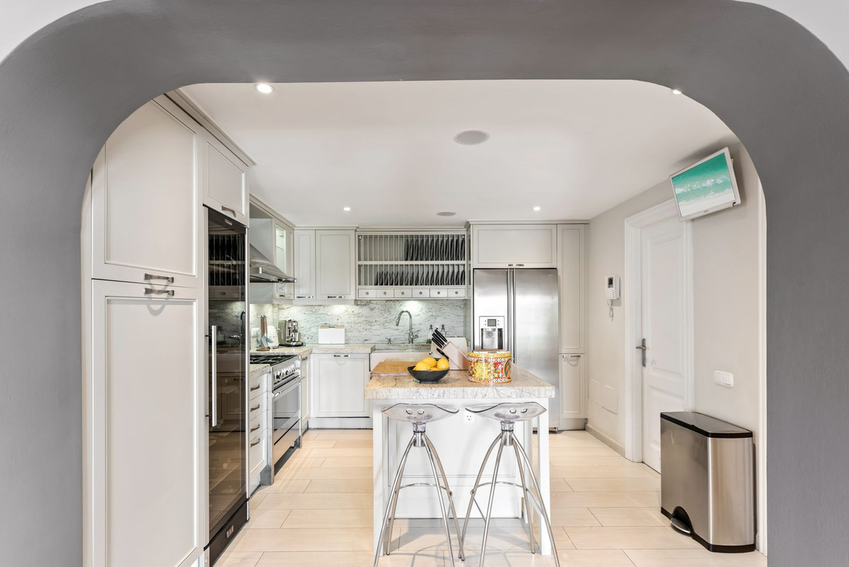 5 Bedroom Villa for Sale in La Heredia — 9
