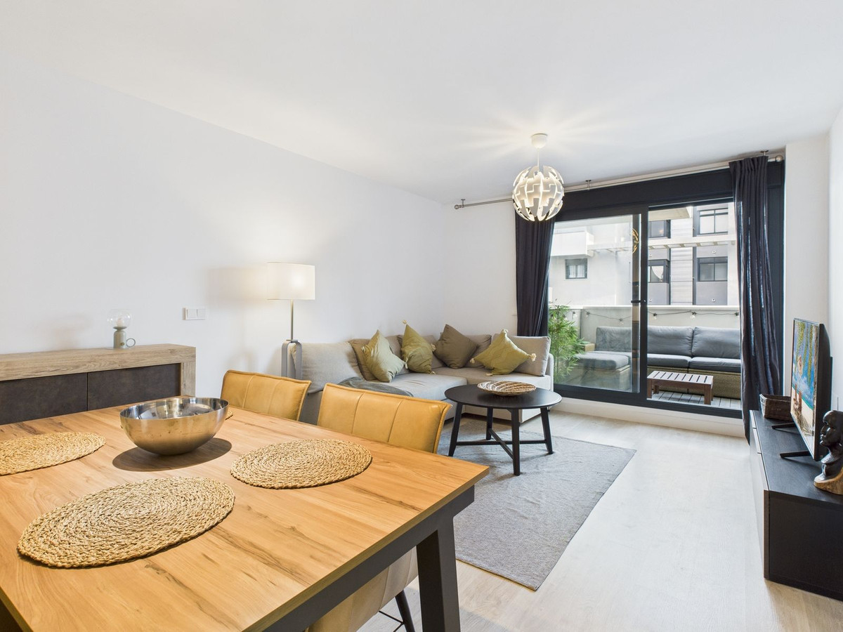 2 Bedroom Apartment for Sale in Estepona — 3
