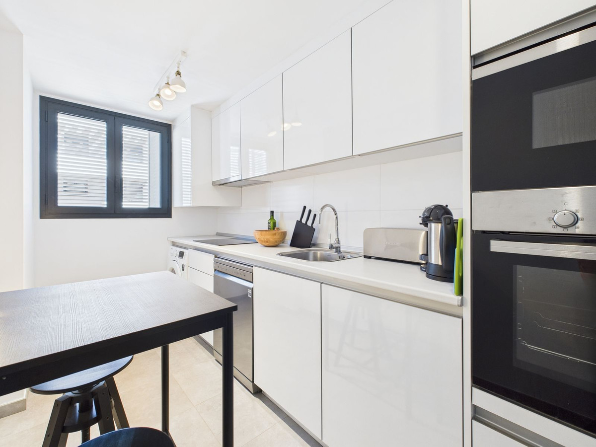 2 Bedroom Apartment for Sale in Estepona — 6