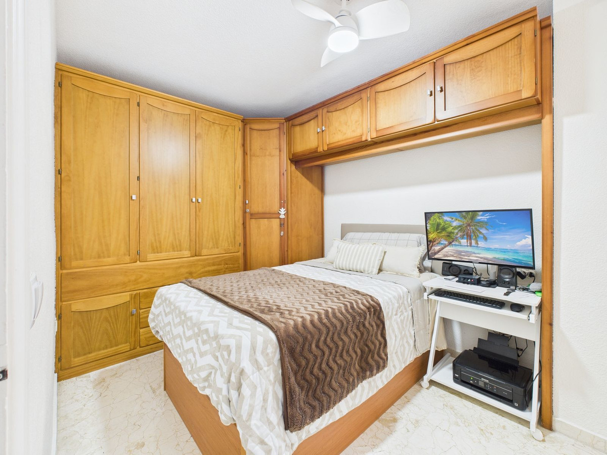 2 Bedroom Apartment for Sale in Estepona — 9