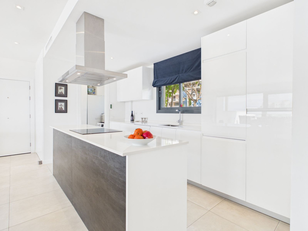 4 Bedroom Apartment for Sale in Estepona — 5