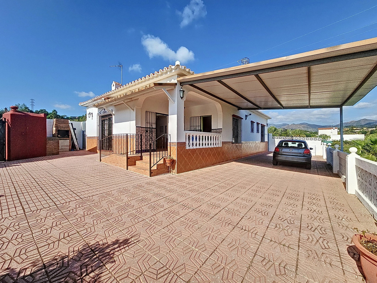 3 Bedroom Villa for Sale in El Padron