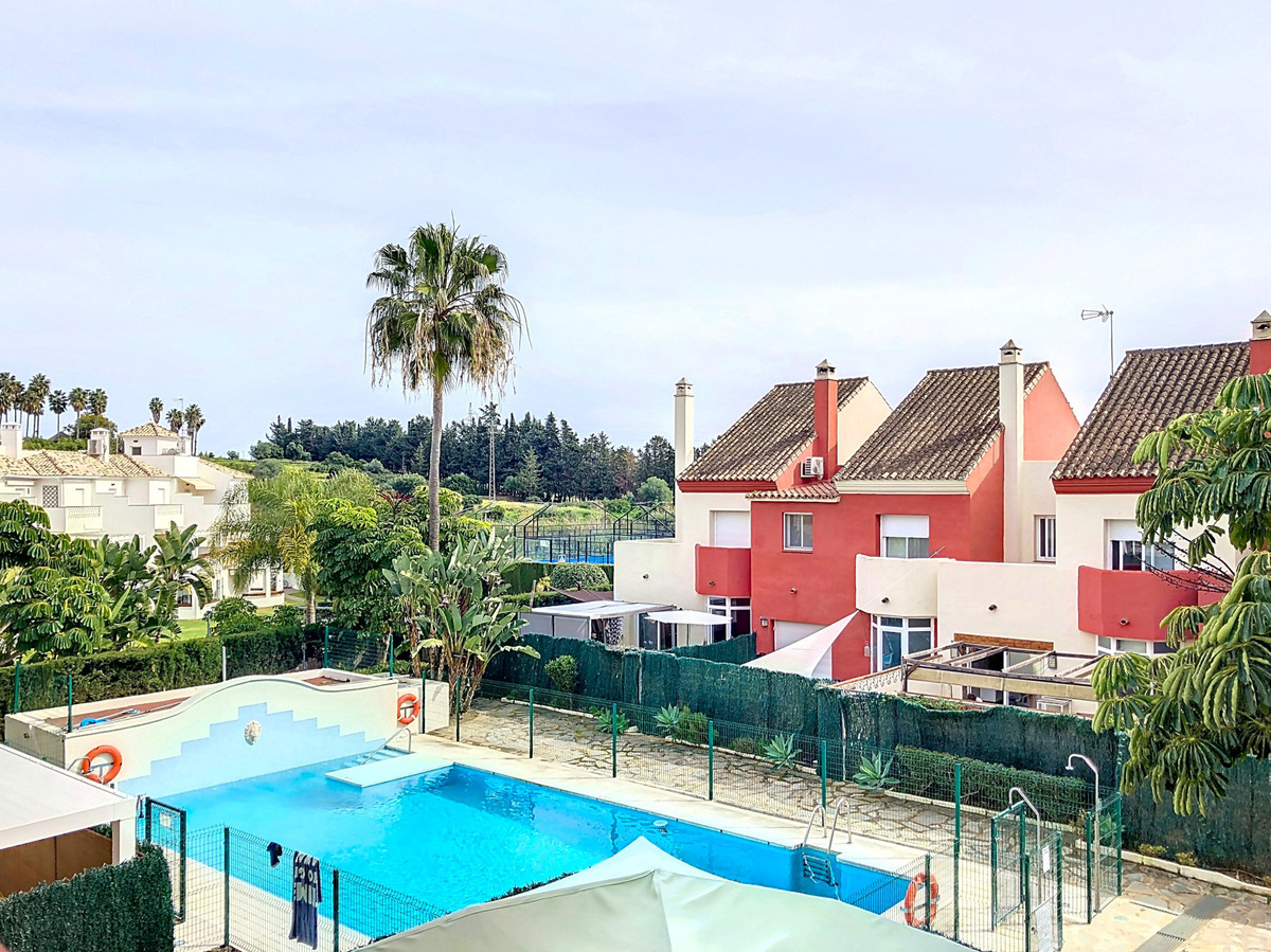 3 Bedroom Villa for Sale in Selwo — 2