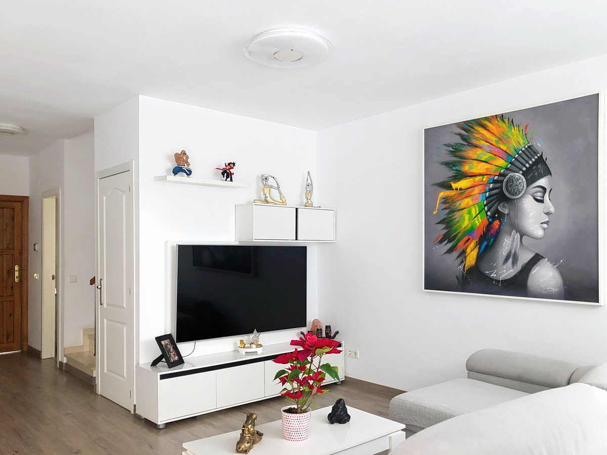 3 Bedroom Villa for Sale in Selwo — 5