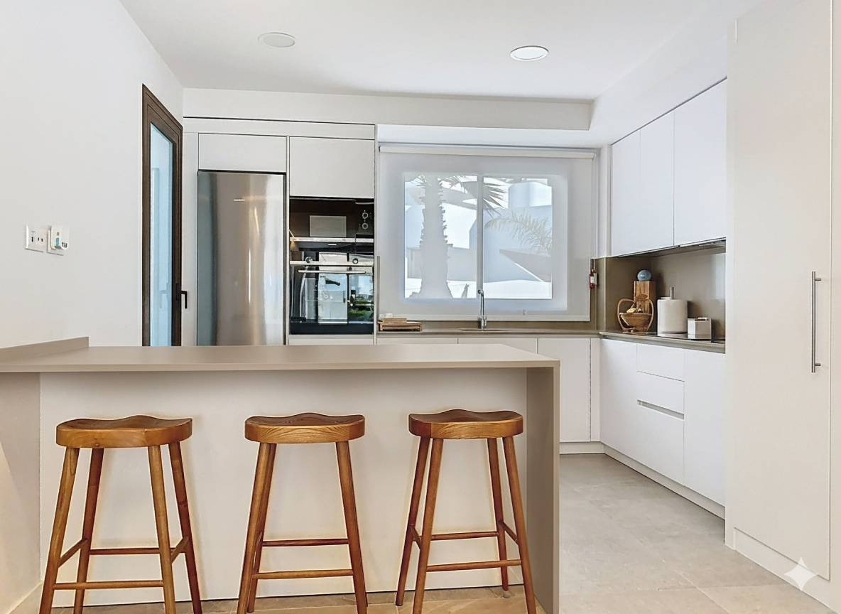 4 Bedroom Apartment for Sale in Estepona — 3