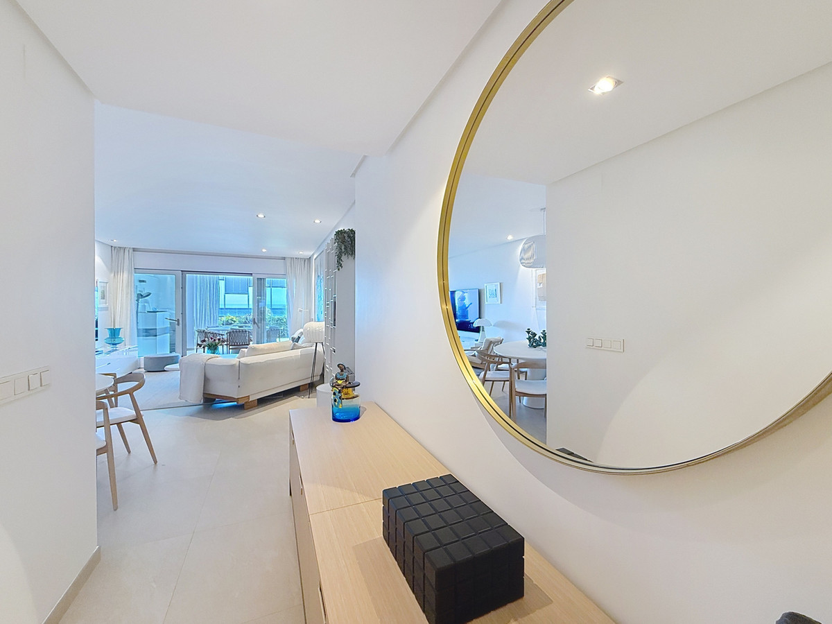 2 Bedroom Apartment for Sale in Estepona — 4