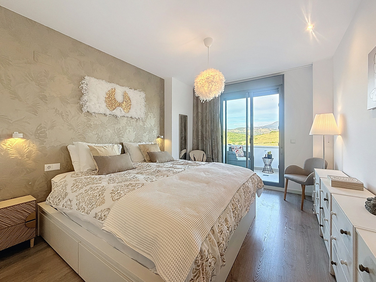 2 Bedroom Apartment for Sale in Estepona — 4