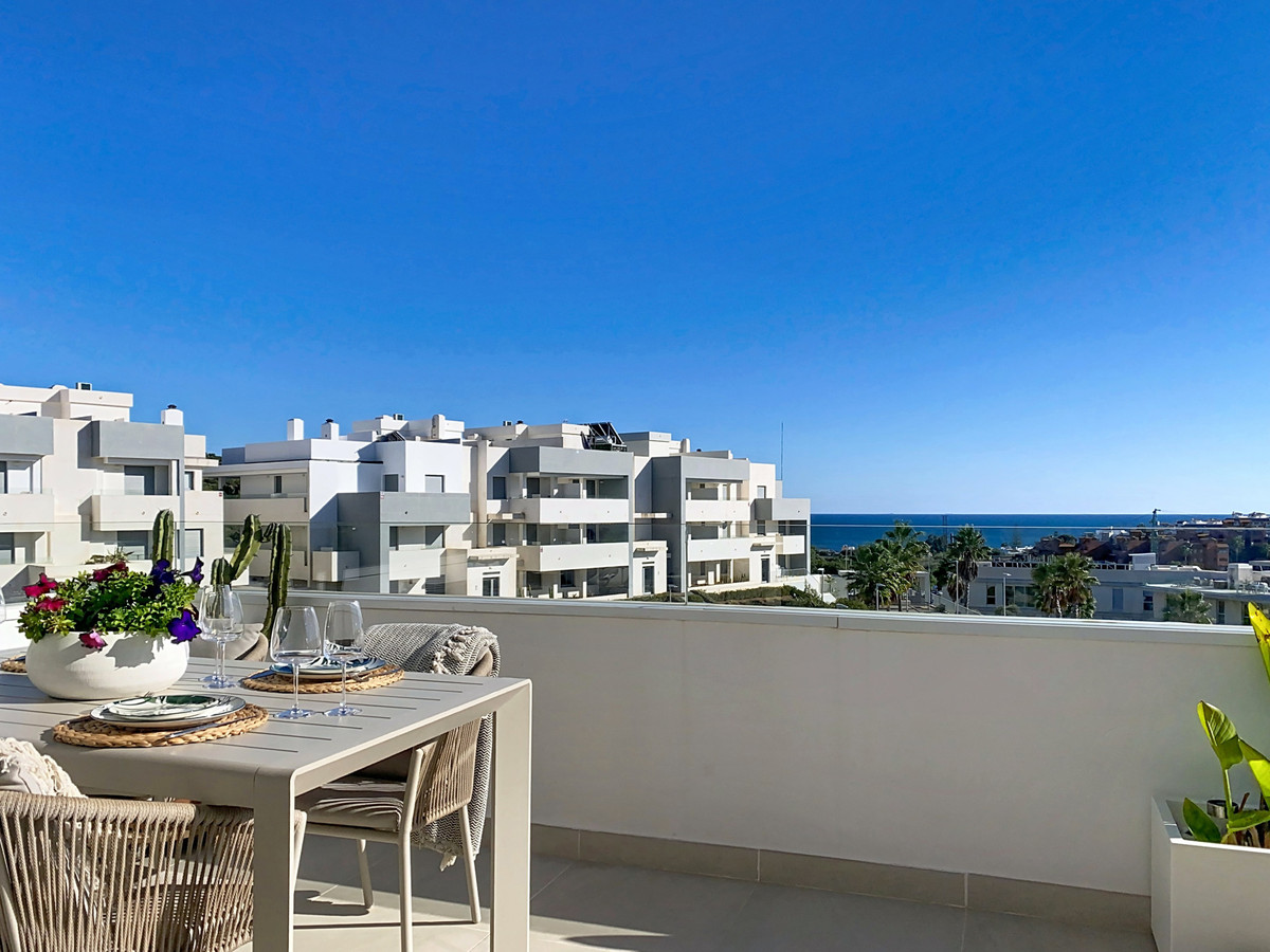 2 Bedroom Apartment for Sale in Estepona — 6