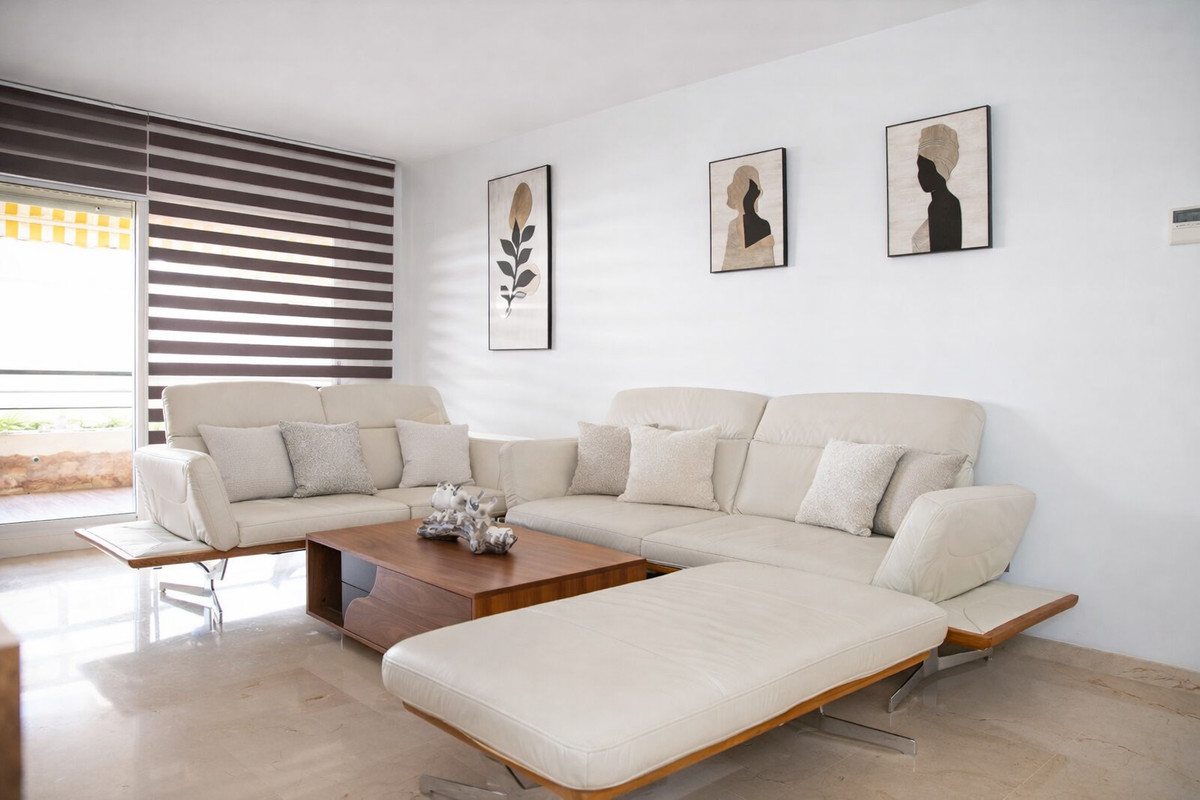 2 Bedroom Apartment for Sale in Guadalmina Alta — 5