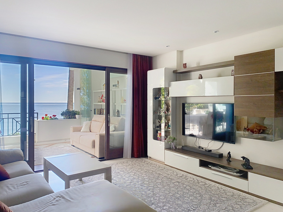2 Bedroom Apartment for Sale in Estepona — 2