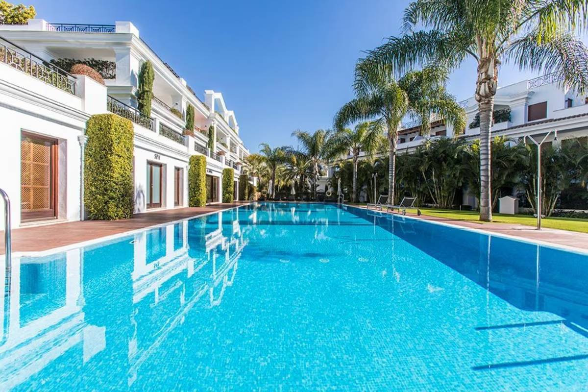2 Bedroom Apartment for Sale in Estepona — 4