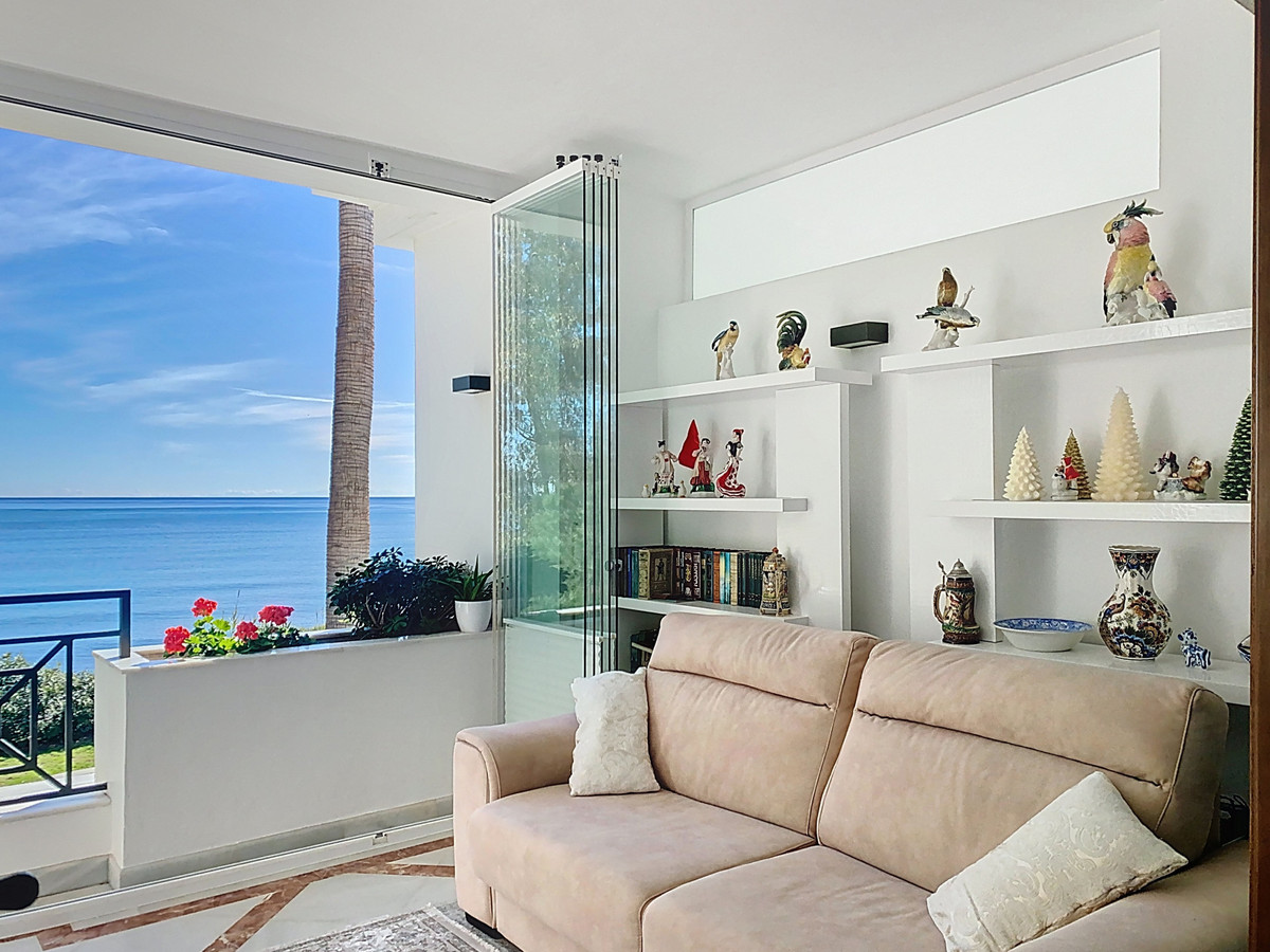 2 Bedroom Apartment for Sale in Estepona — 6