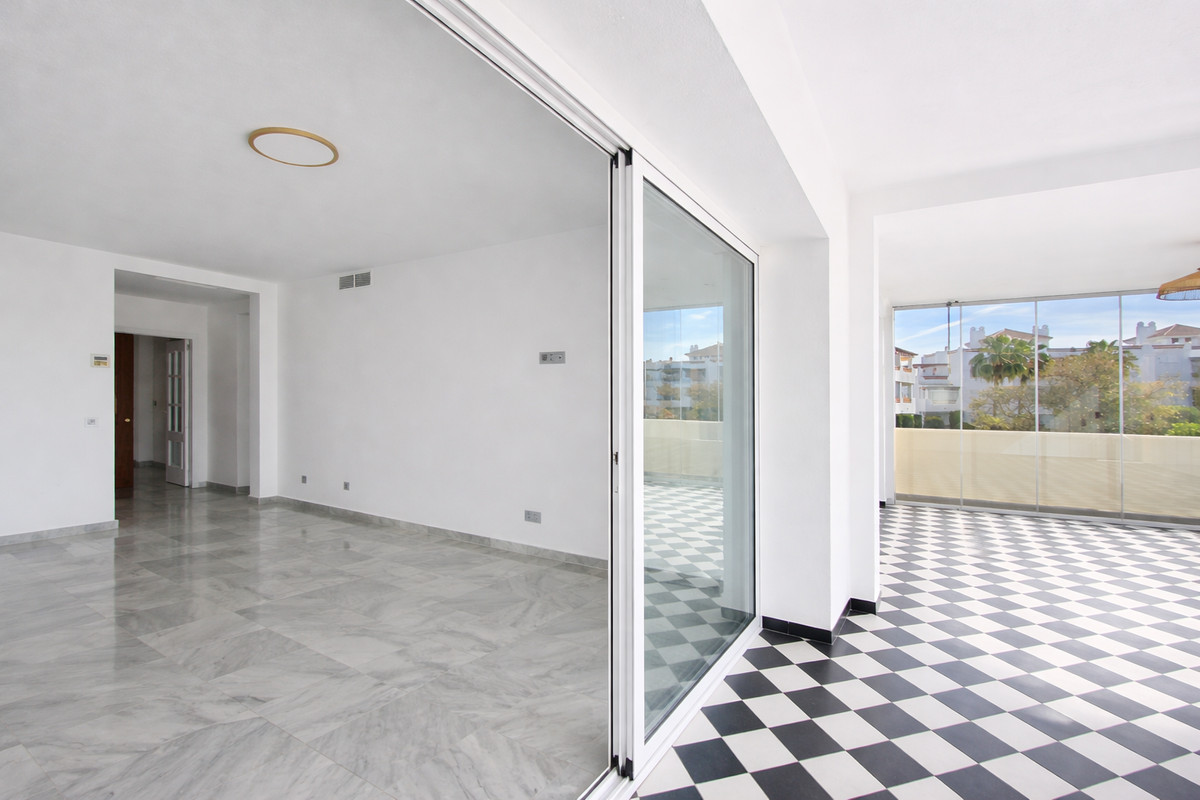 2 Bedroom Apartment for Sale in Selwo — 9
