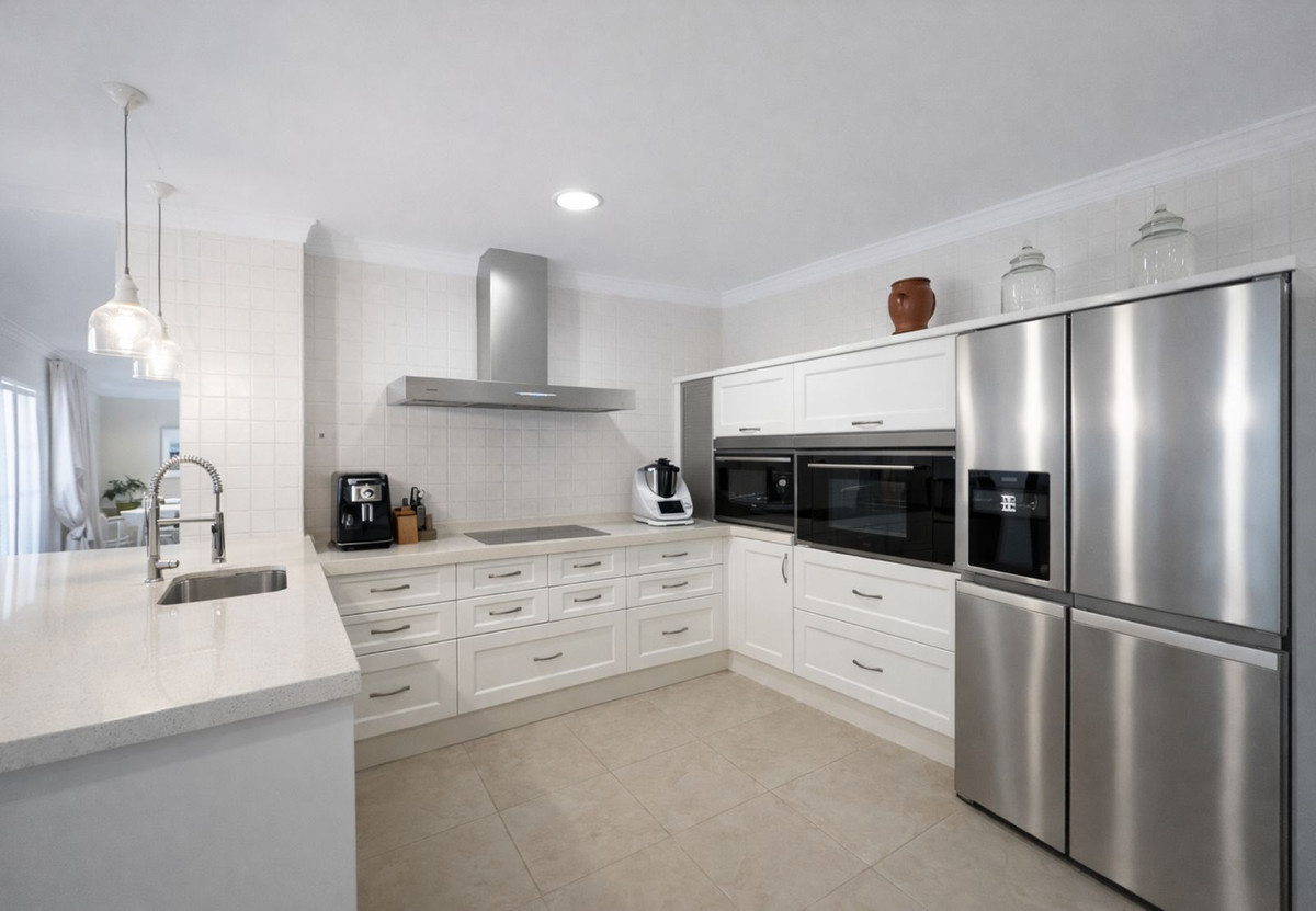 5 Bedroom Villa for Sale in San Pedro de Alcántara — 7