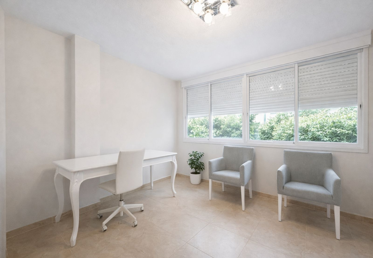 5 Bedroom Villa for Sale in San Pedro de Alcántara — view 10