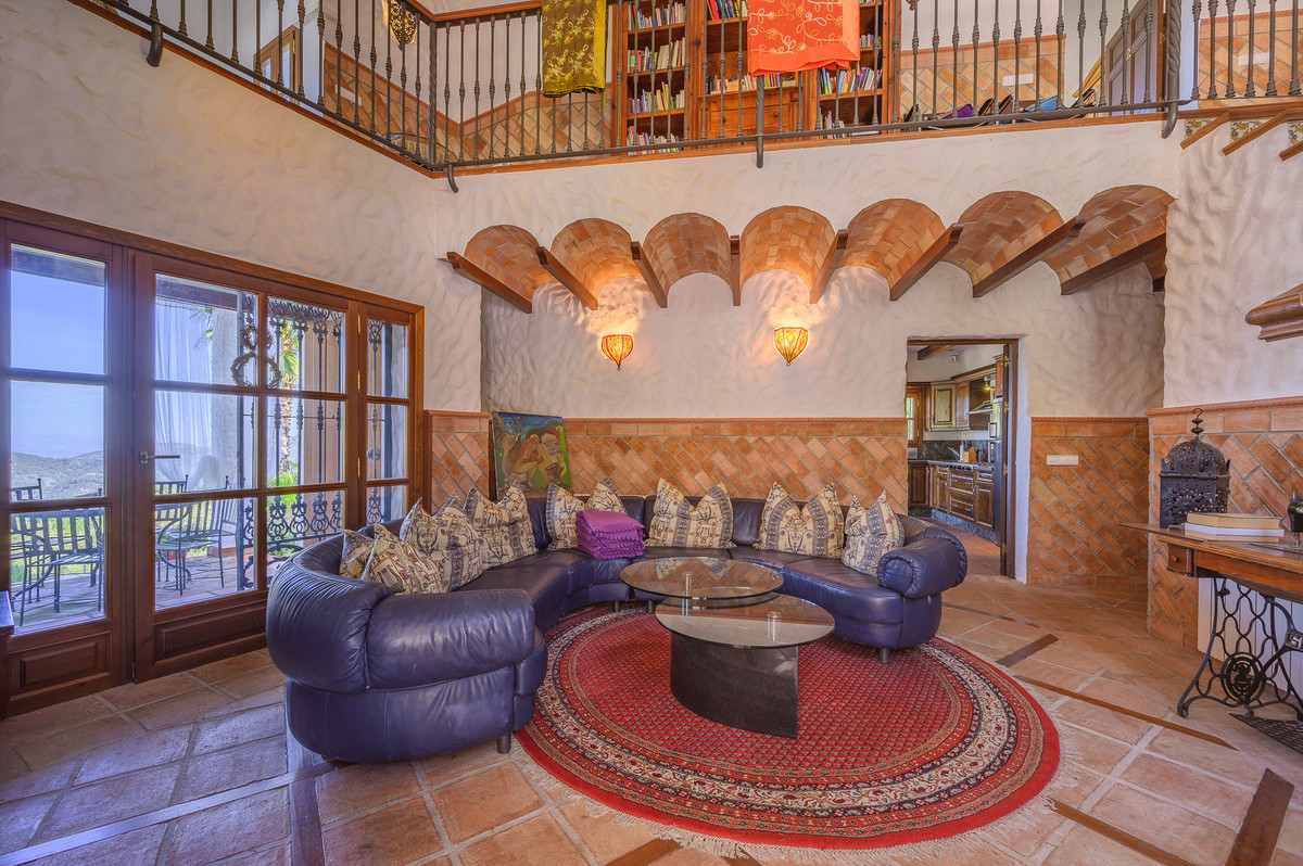 8 Bedroom Villa for Sale in Ojén — 5