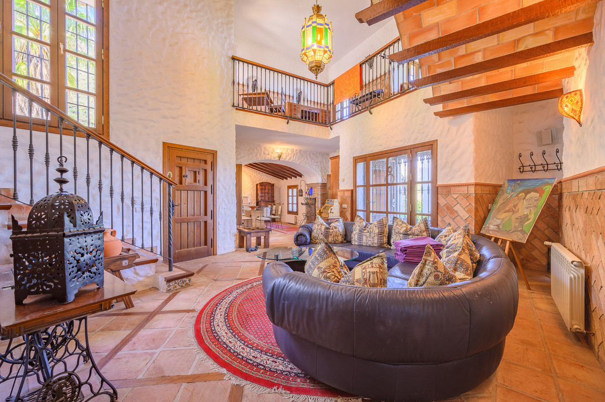 8 Bedroom Villa for Sale in Ojén — 6