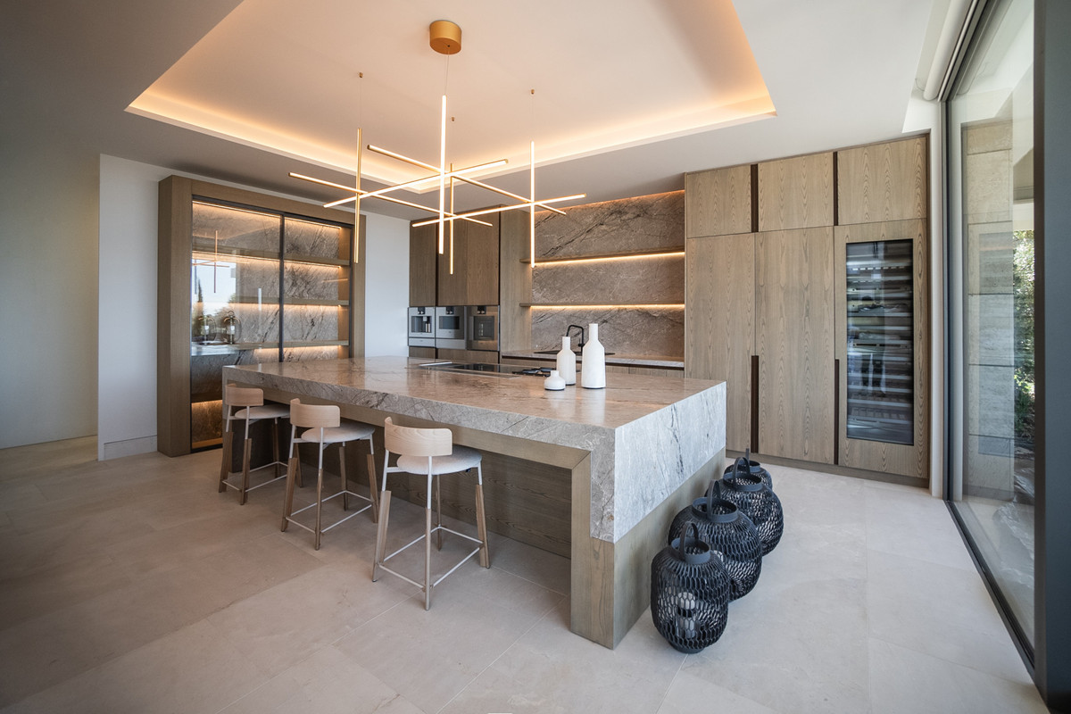 5 Bedroom Villa for Sale in La Zagaleta — 8