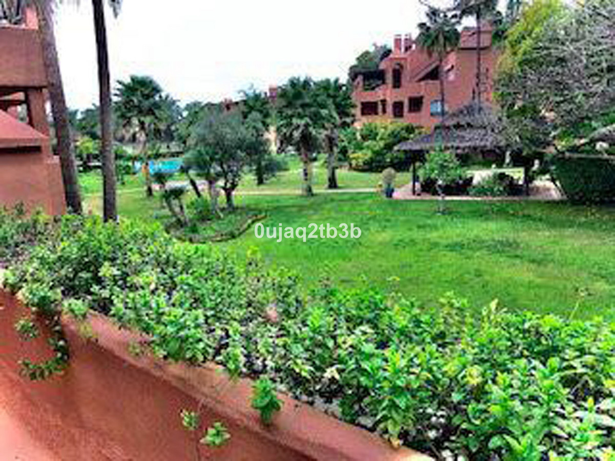 3 Bedroom Apartment for Sale in New Golden Mile
