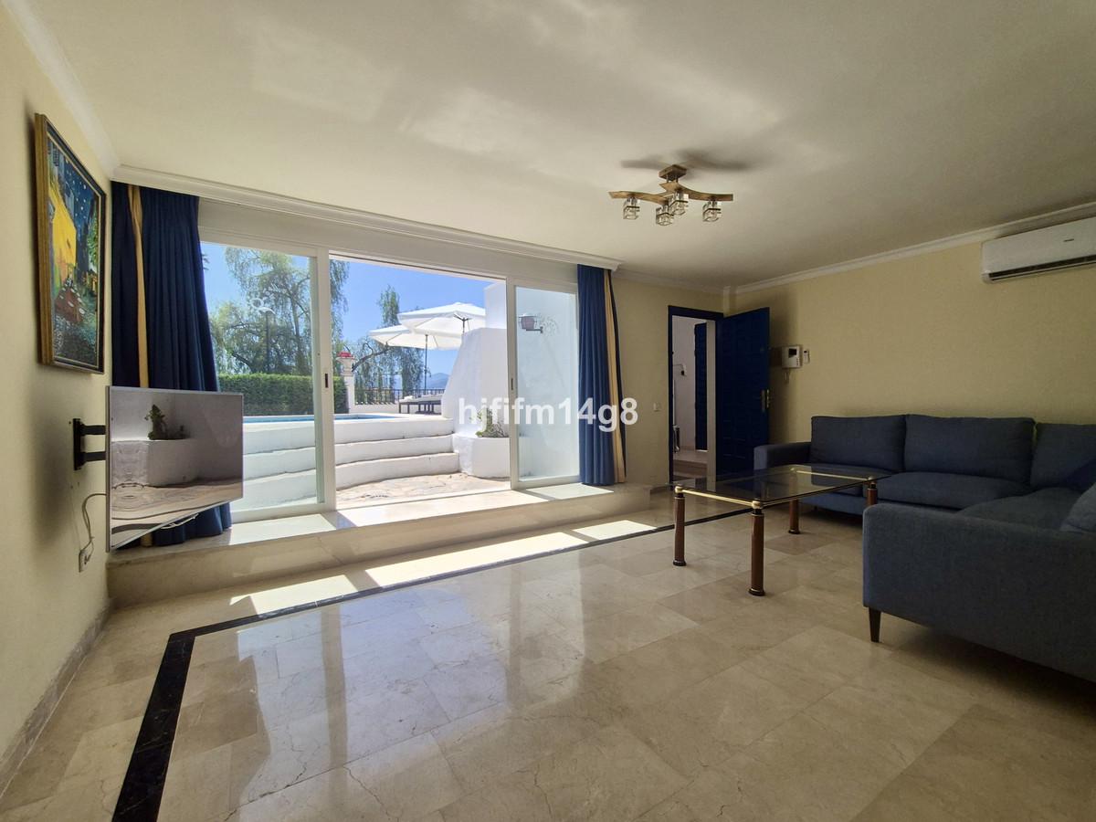 3 Bedroom Villa for Sale in La Campana — 9