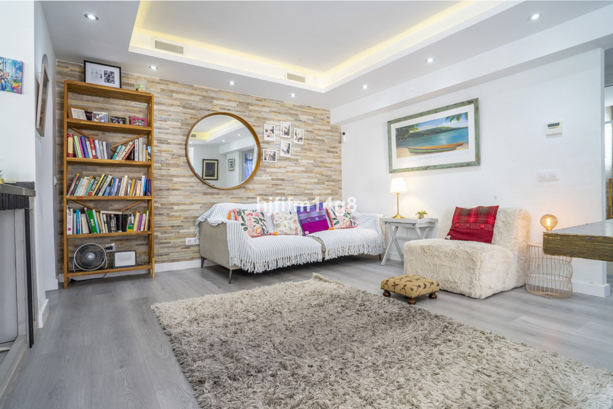 3 Bedroom Villa for Sale in La Campana — 4
