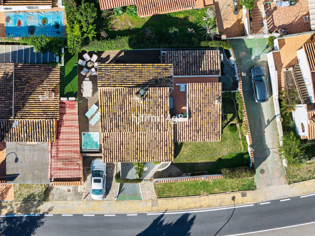 4 Bedroom Villa for Sale in La Campana — 3