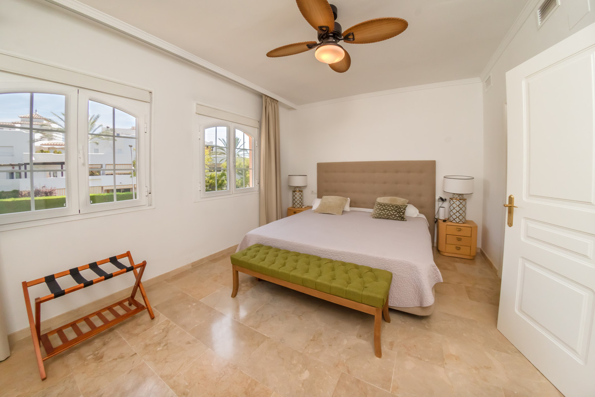 3 Bedroom Villa for Sale in Nagüeles — 5