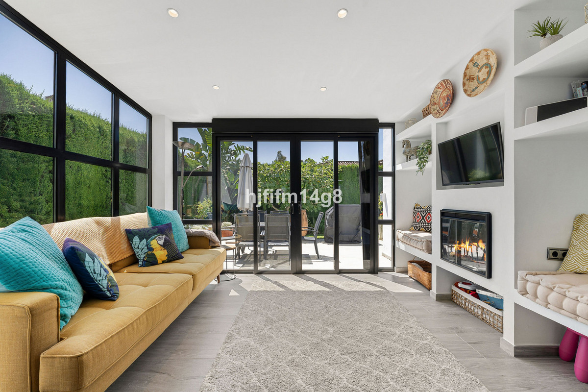 5 Bedroom Villa for Sale in Nueva Andalucía — 9