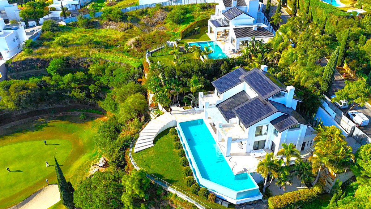 6 Bedroom Villa for Sale in Los Flamingos — 2