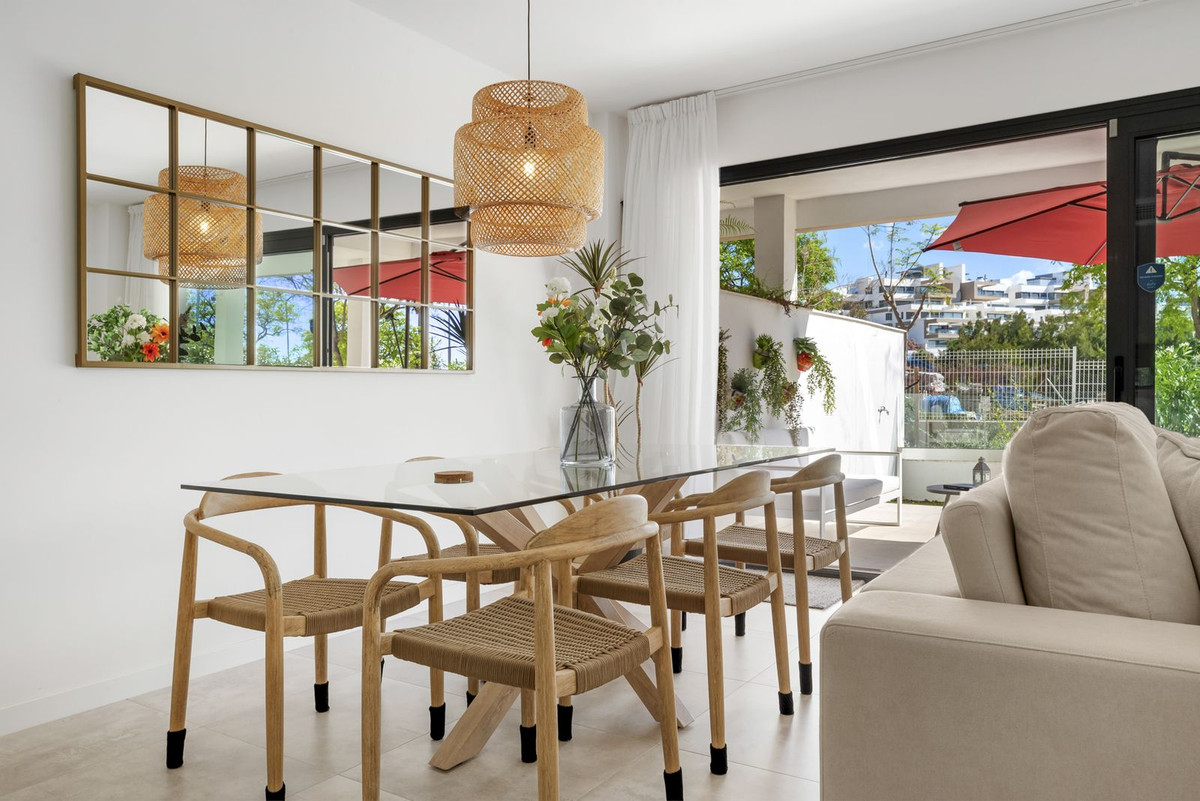3 Bedroom Apartment for Sale in Estepona — 4