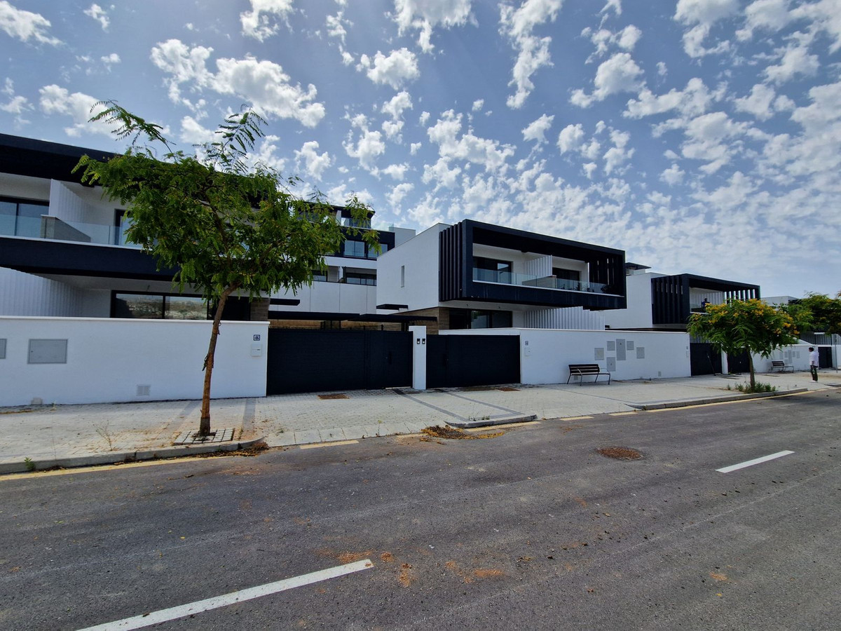 3 Bedroom Villa for Sale in Atalaya — 3