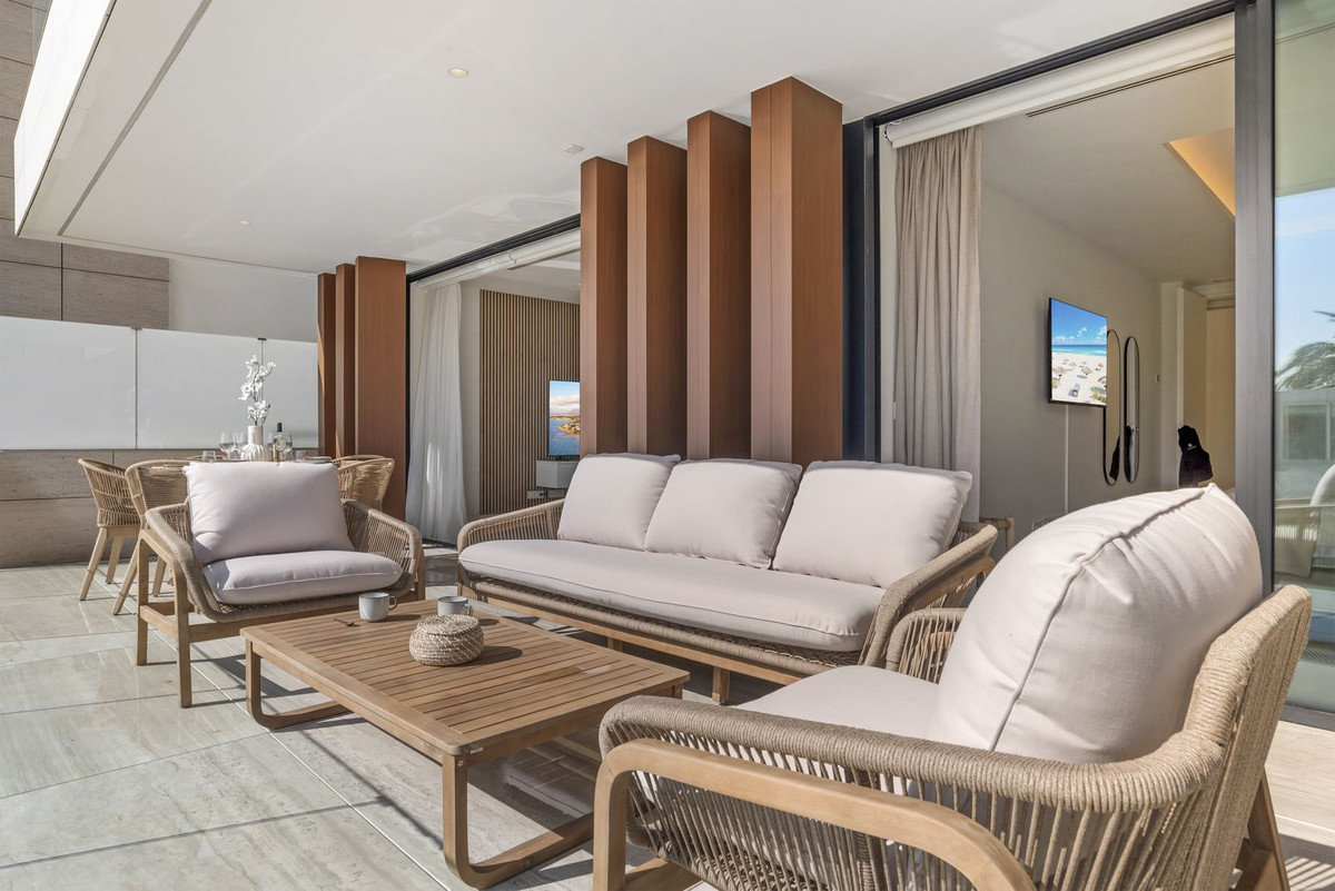 2 Bedroom Apartment for Sale in Estepona — 4