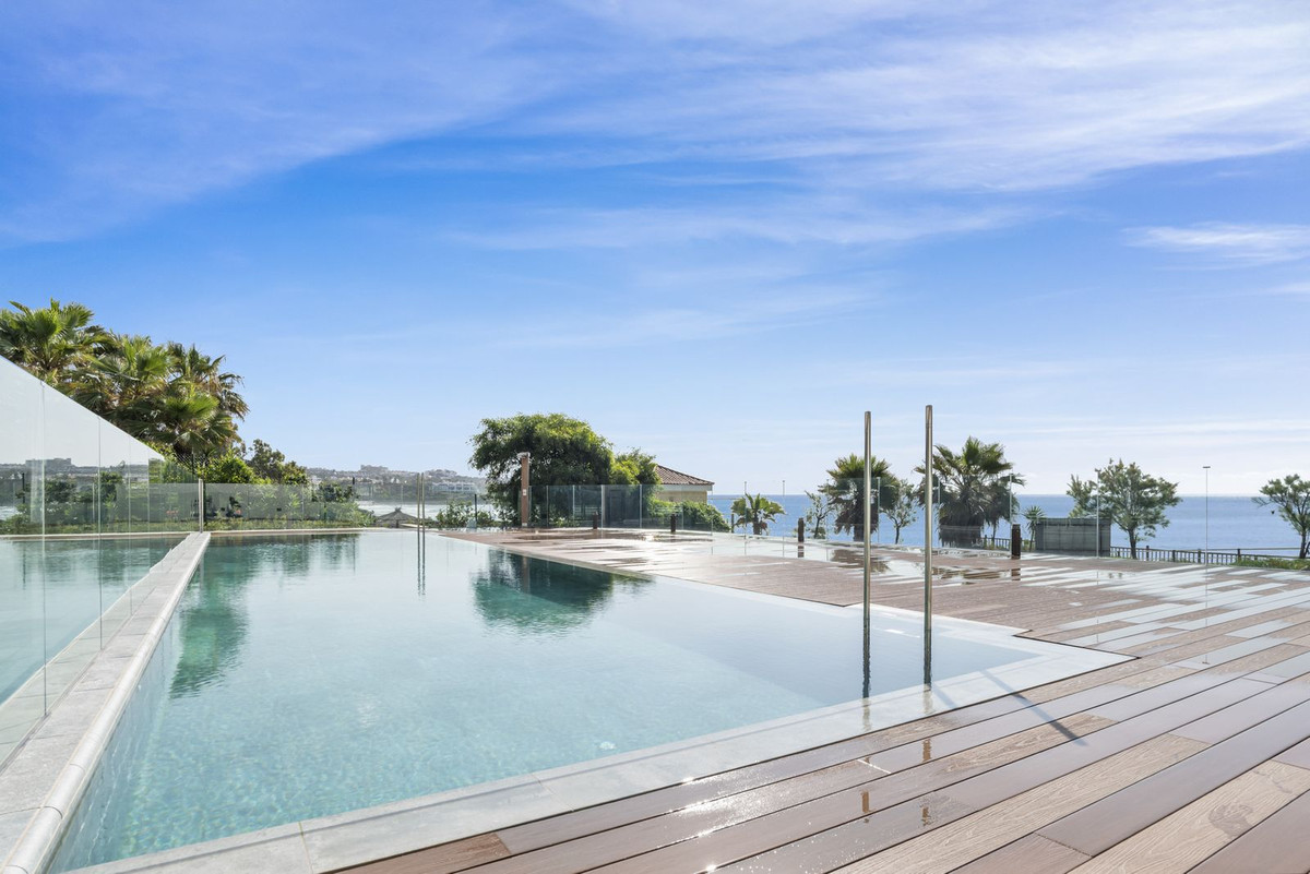 2 Bedroom Apartment for Sale in Estepona — 6