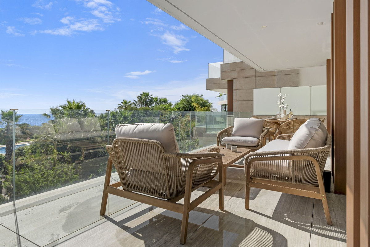 2 Bedroom Apartment for Sale in Estepona — 7