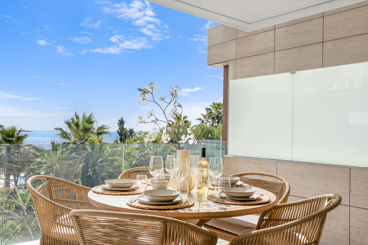 2 Bedroom Apartment for Sale in Estepona — 9