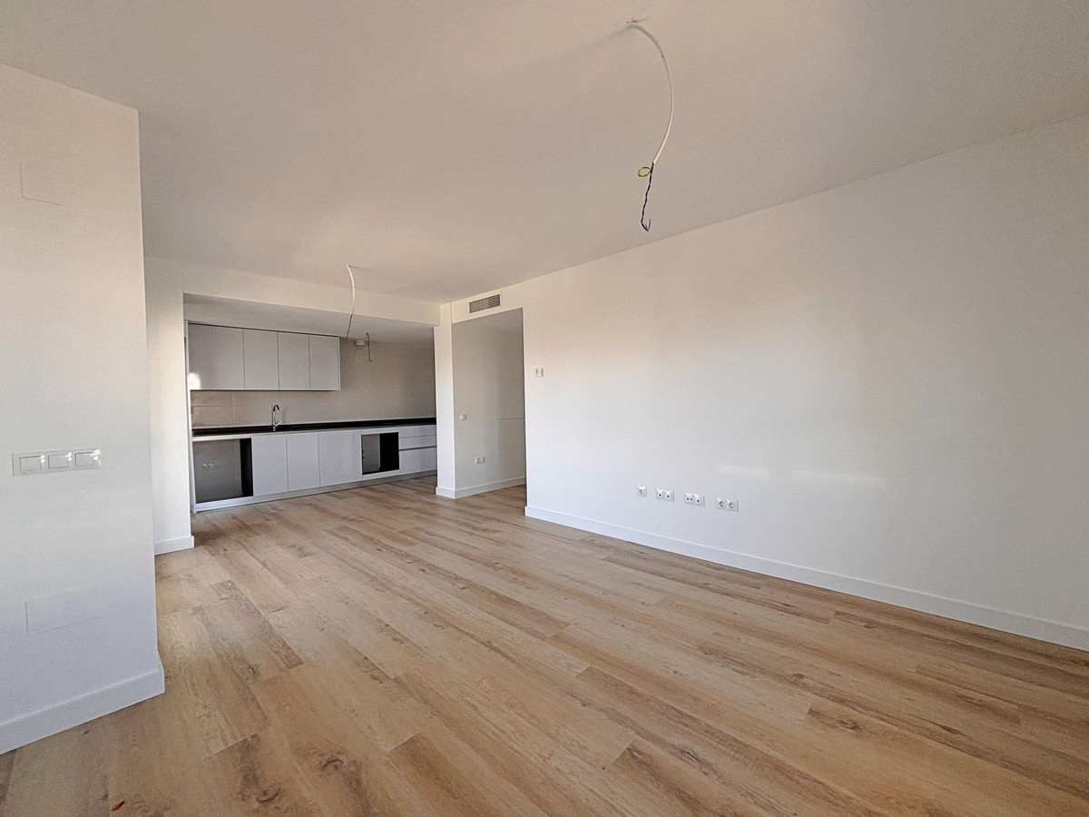 3 Bedroom Apartment for Sale in Nueva Andalucía — 5