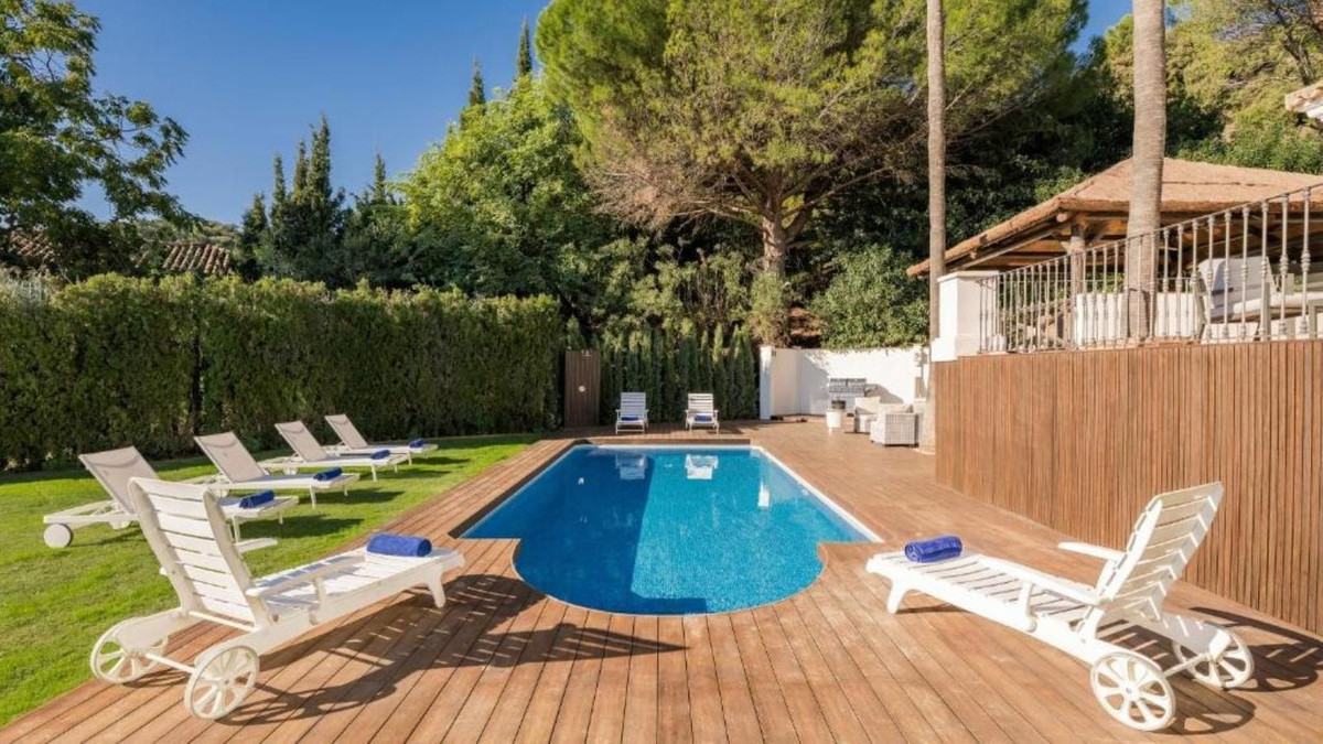 5 Bedroom Villa for Sale in La Zagaleta — 5