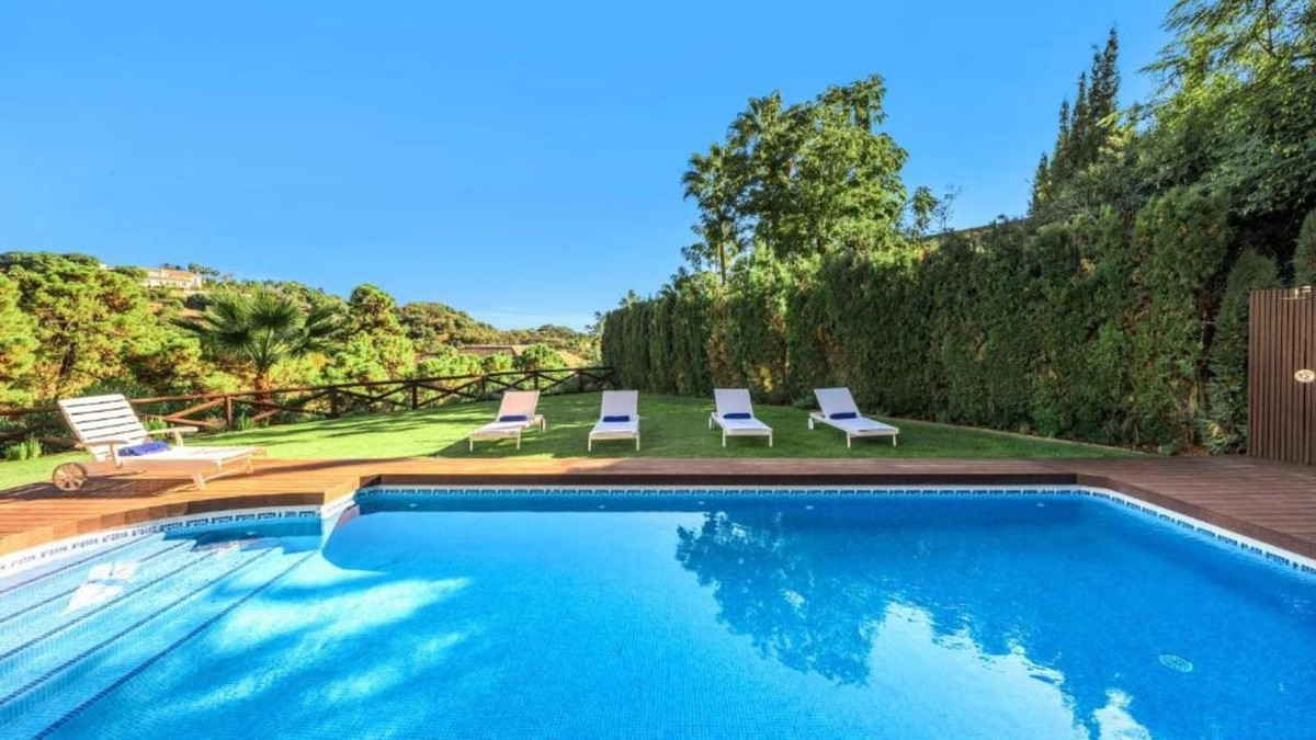 5 Bedroom Villa for Sale in La Zagaleta — 9