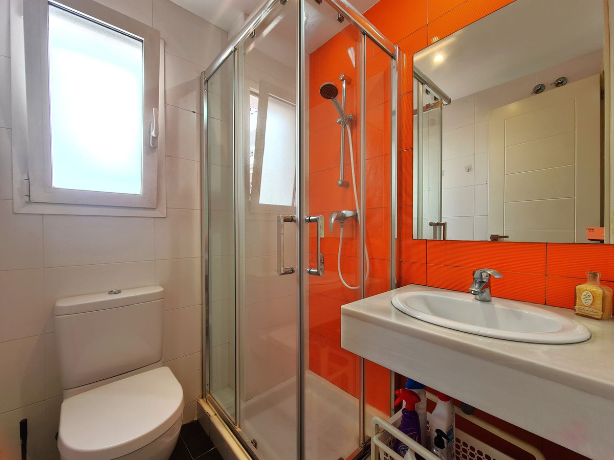 3 Bedroom Apartment for Sale in Estepona — 7