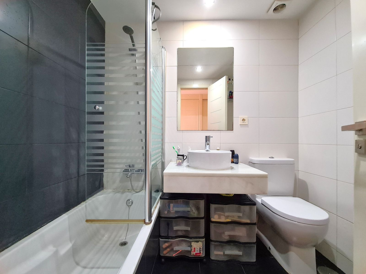 3 Bedroom Apartment for Sale in Estepona — 5