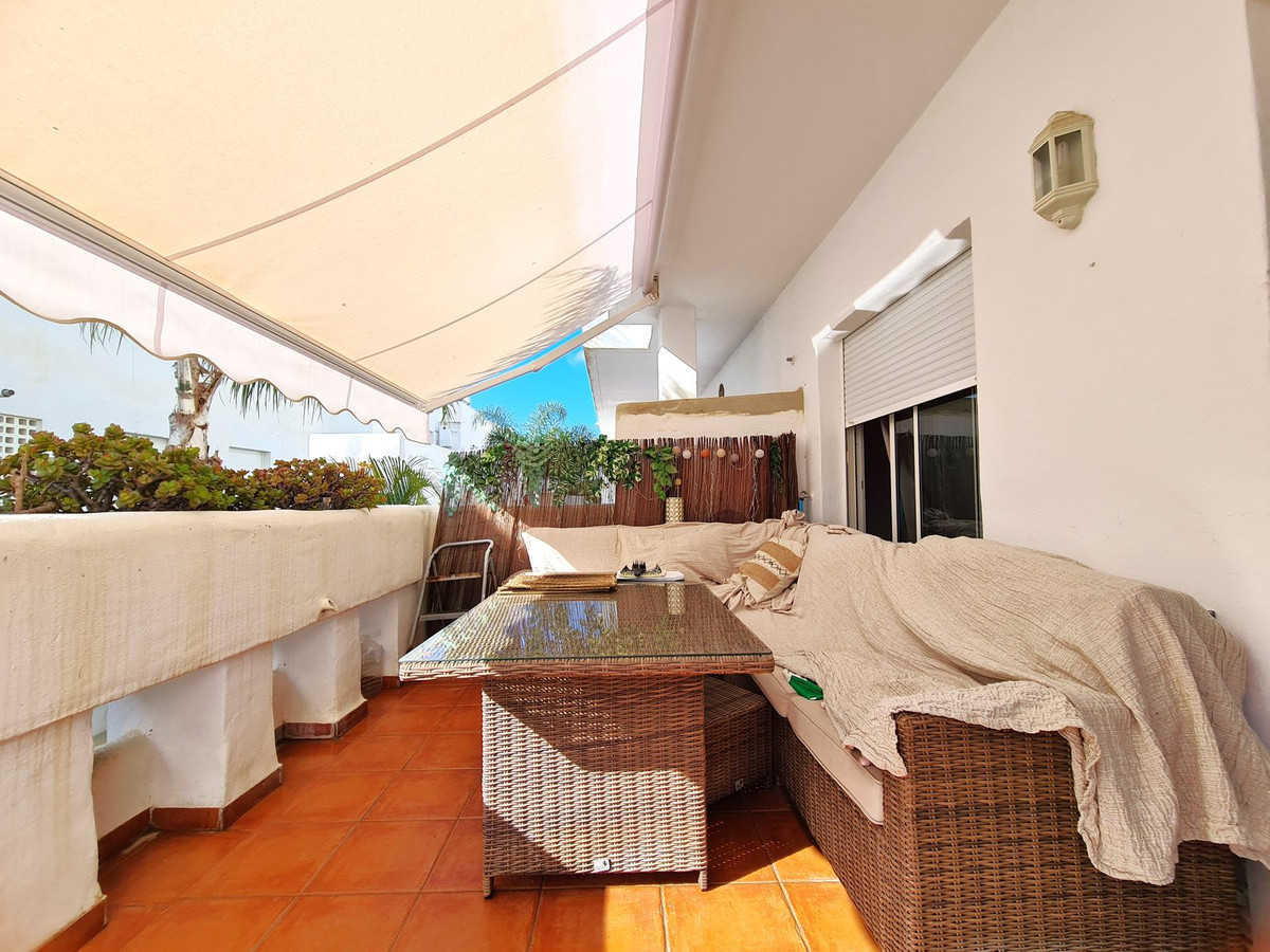3 Bedroom Apartment for Sale in Estepona — 7