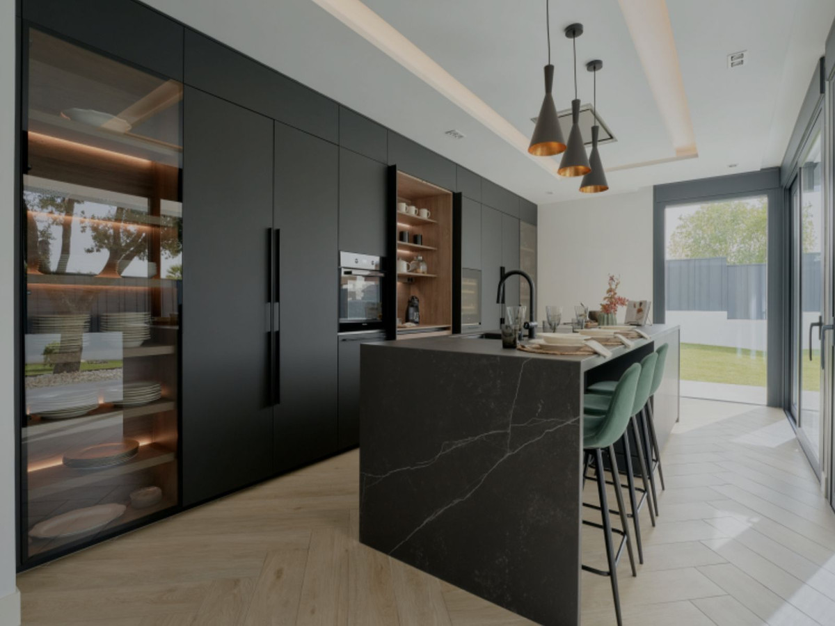 5 Bedroom Villa for Sale in Benahavís — 2