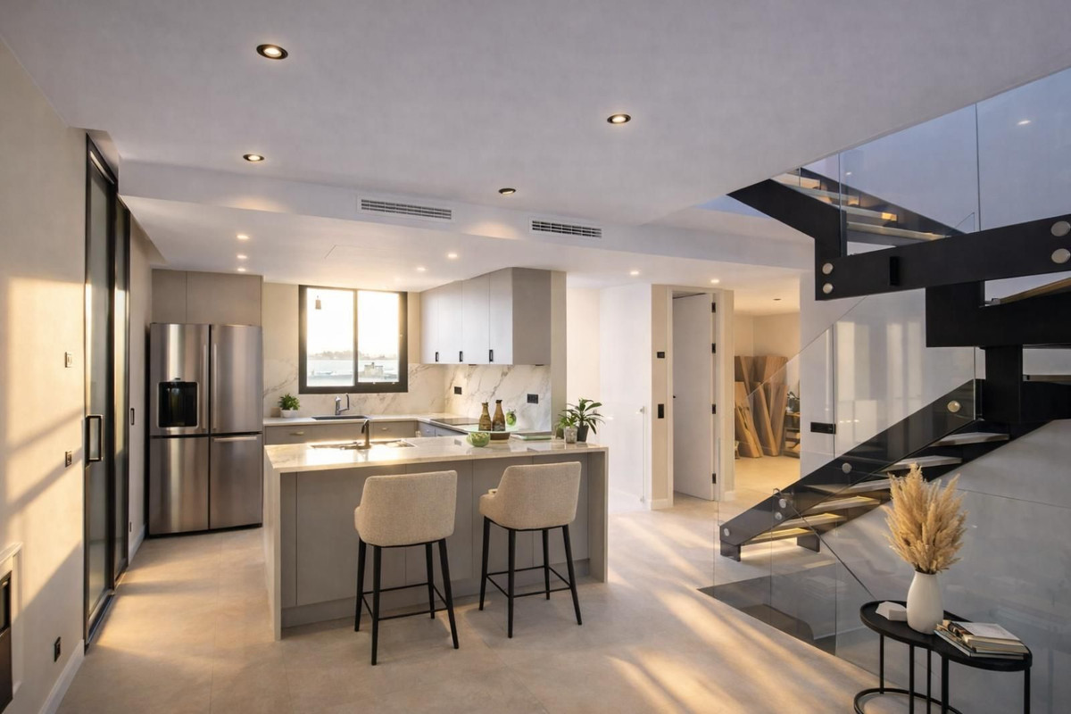 4 Bedroom Villa for Sale in Nueva Andalucía — 7