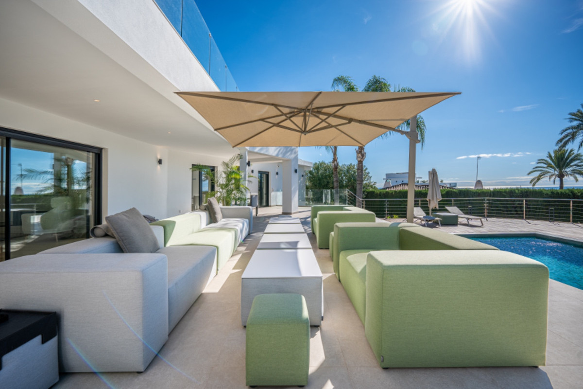 5 Bedroom Villa for Sale in Nagüeles — 3