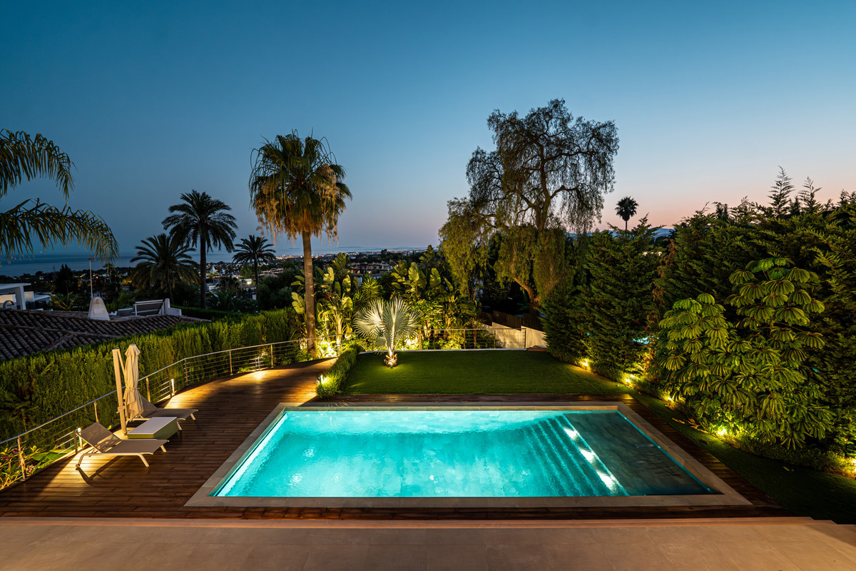 5 Bedroom Villa for Sale in Nagüeles — 6