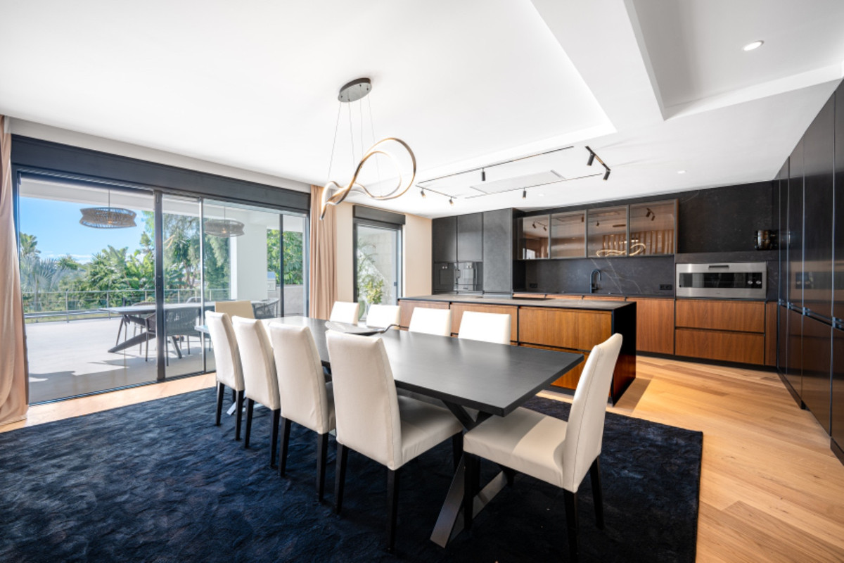 5 Bedroom Villa for Sale in Nagüeles — 8