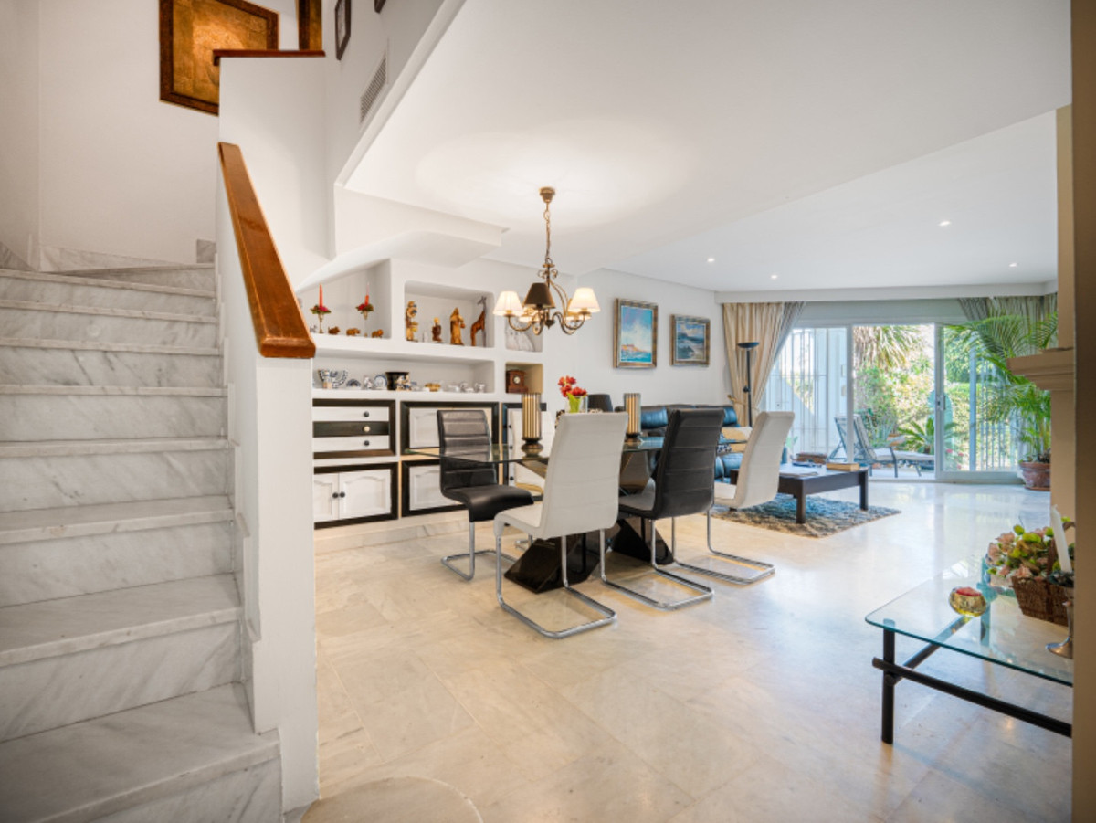 3 Bedroom Villa for Sale in Sierra Blanca — 2